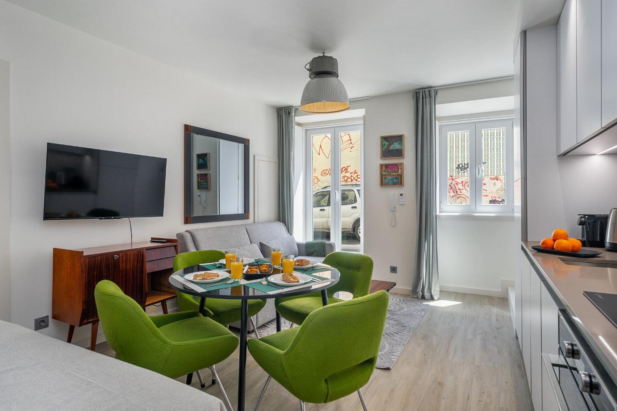 Flat In The Heart Of Anjos Apartment Lissabon